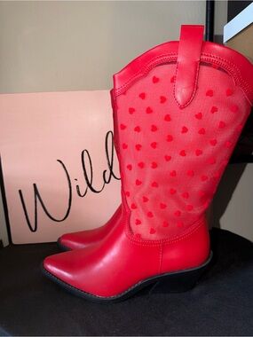 Wild Pair “Luciia” Red Heart-Accent Cowboy Boots ❤️🔥❤️🔥❤️🔥